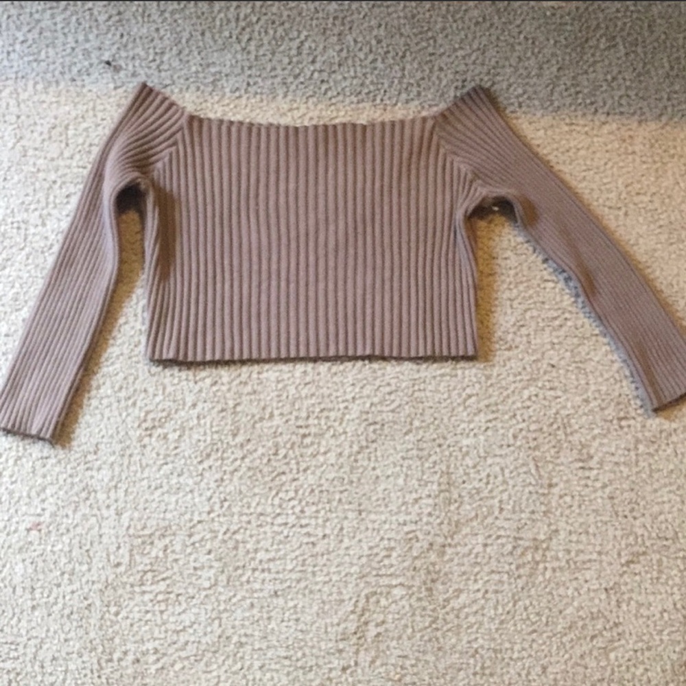 Off the Shoulder Crop Top